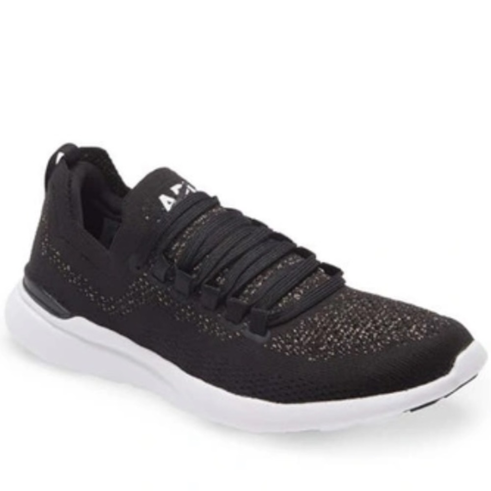 TechLoom Breeze Knit Running Shoe
BLACK / GOLD / SILVER